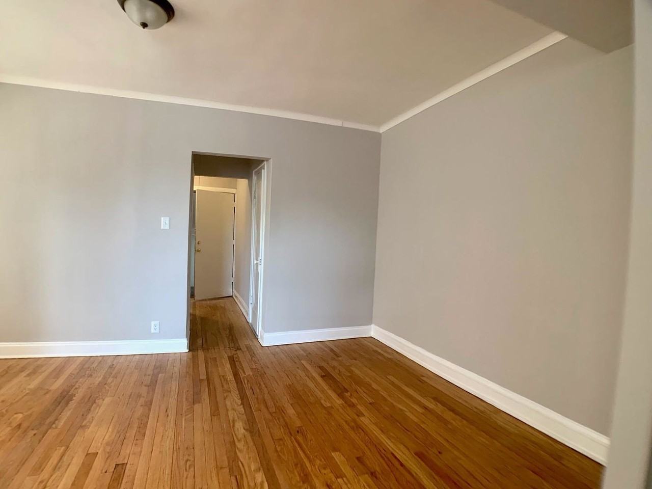 1101 N Avers Ave Apt 2 - Photo 4 of 11