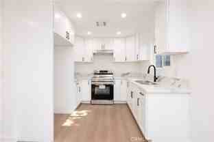 5739 S St Andrews Pl #1-2 - Photo 1 of 1