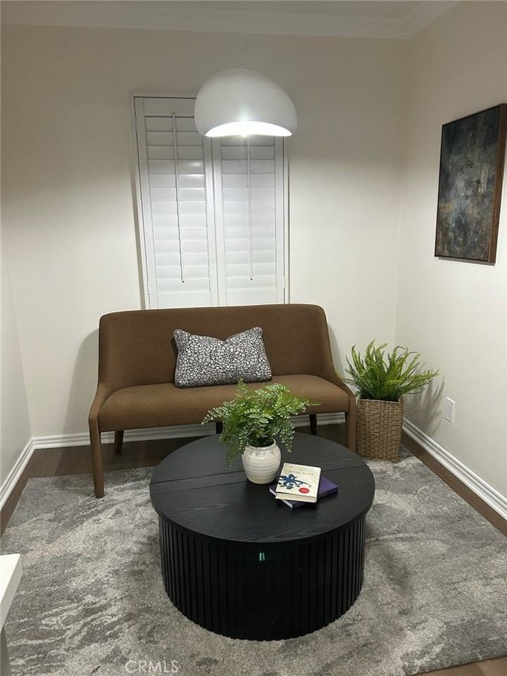 8202 S 3rd Ave - Photo 4 of 5