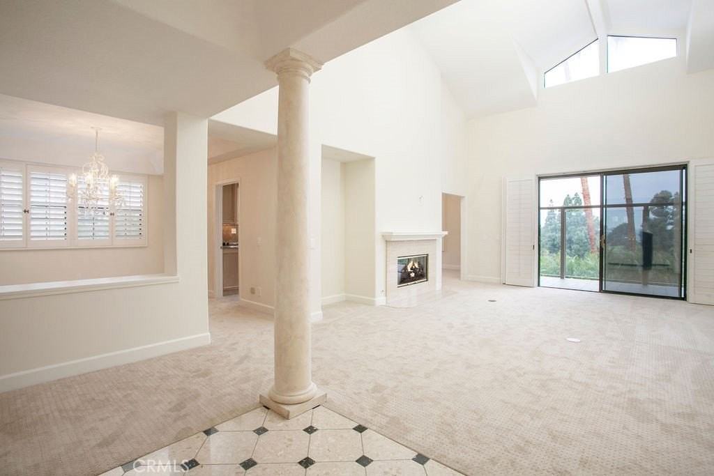 99 Ocean Vis - Photo 3 of 23