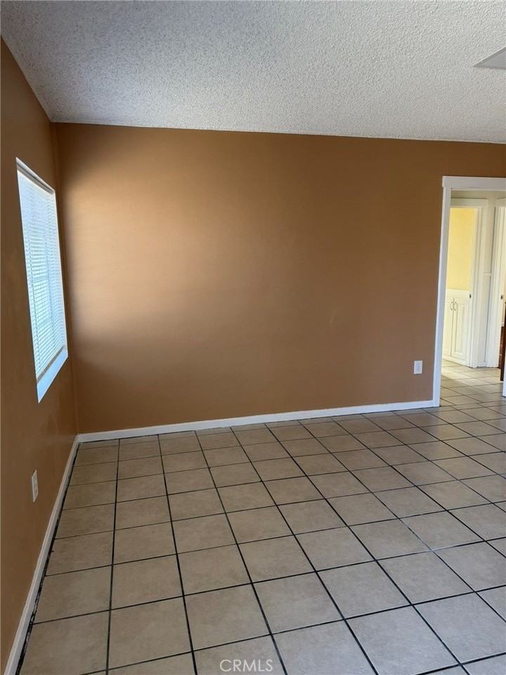 44527 Date Ave - Photo 5 of 17