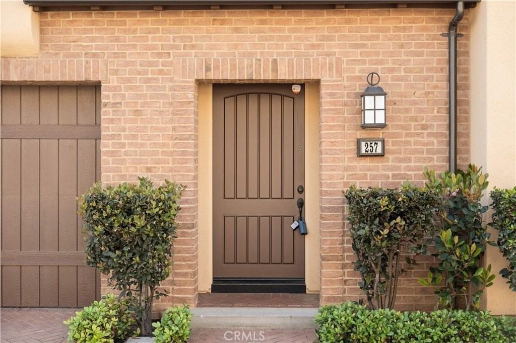 257 Rodeo - Photo 4 of 50