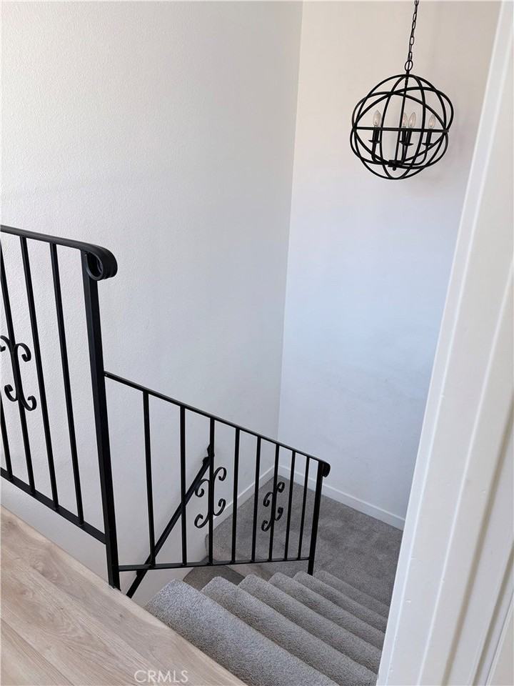 1421 Vista Grande - Photo 7 of 23