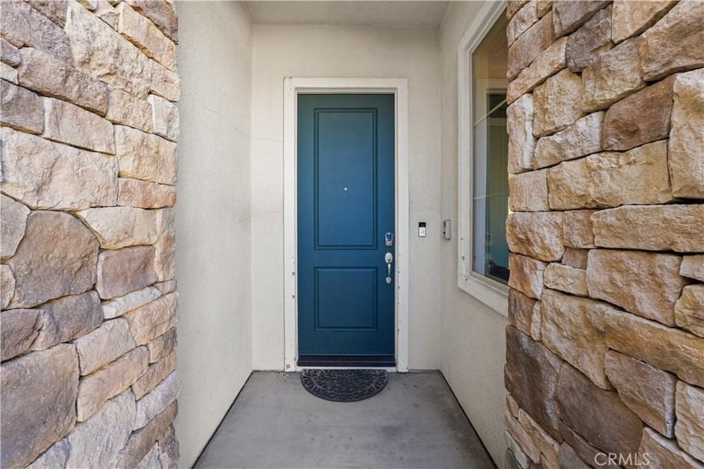 46073 Roudel Ln - Photo 5 of 44