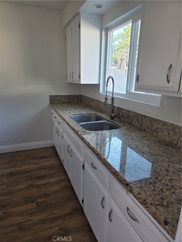 1107 W Memory Ln #6C - Photo 6 of 34