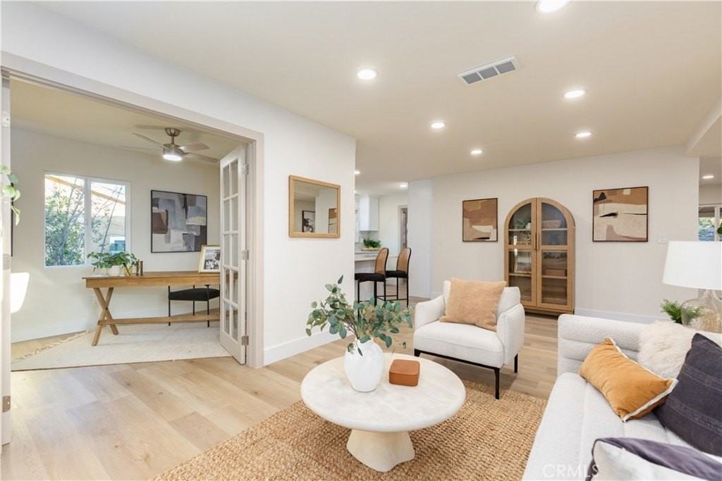 12097 Pastoral Rd - Photo 7 of 47