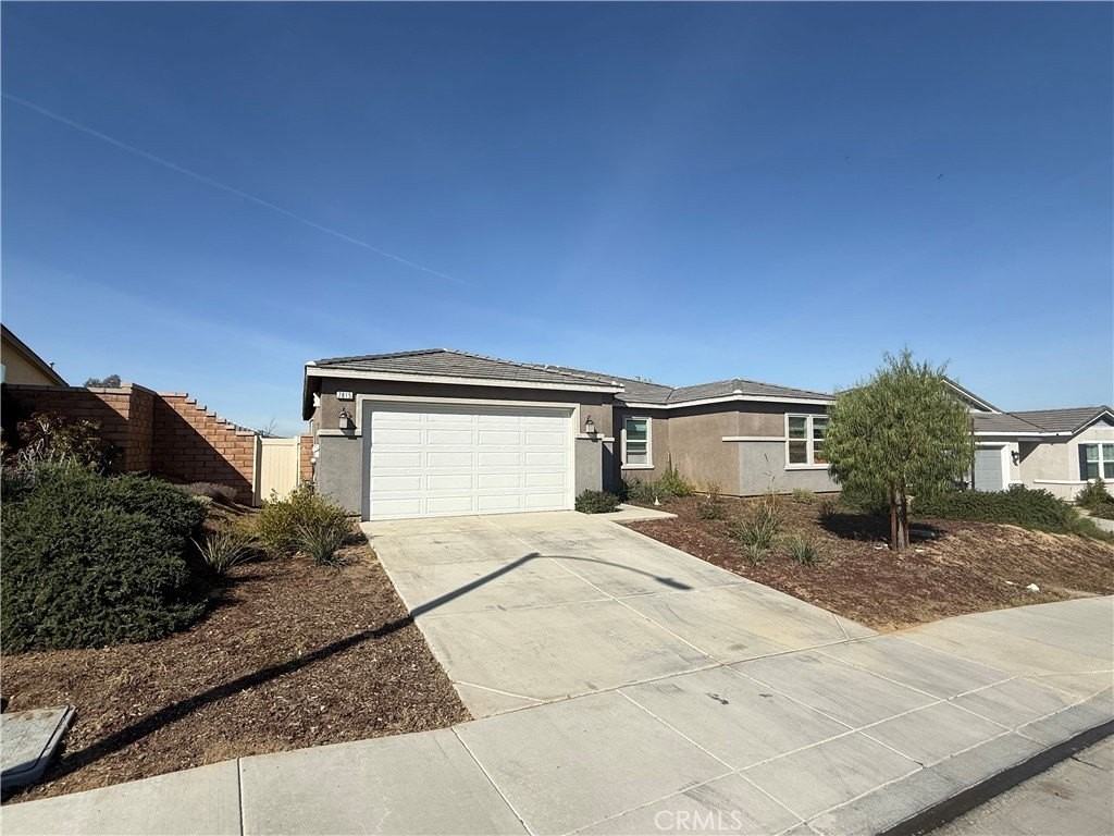 7815 Montecito Ln - Photo 2 of 18