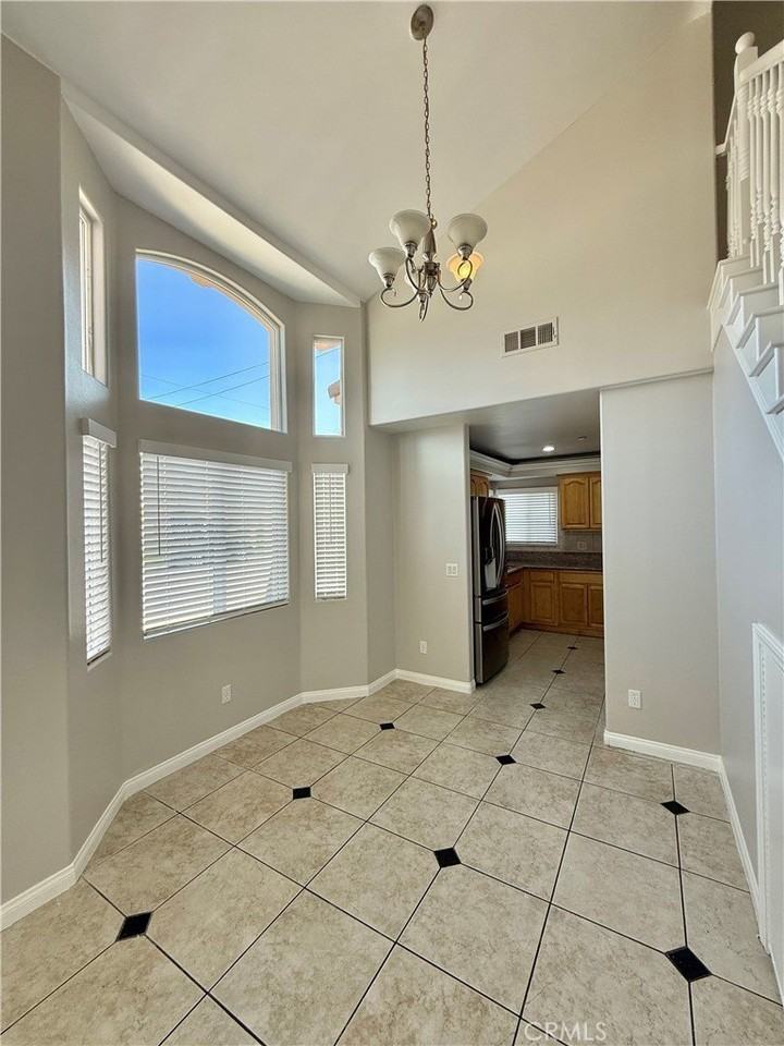 930 S Charlotte Ave #A - Photo 4 of 19