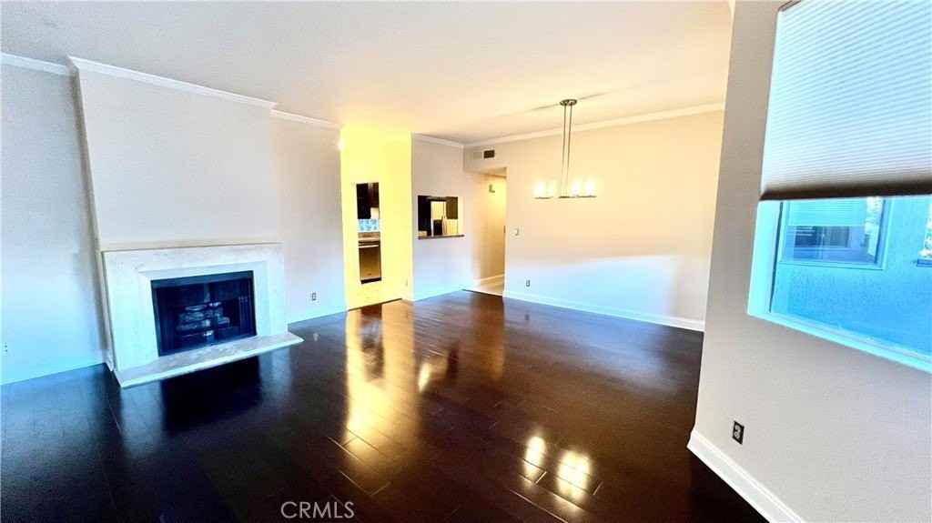 10535 Ashton Ave - Photo 3 of 14