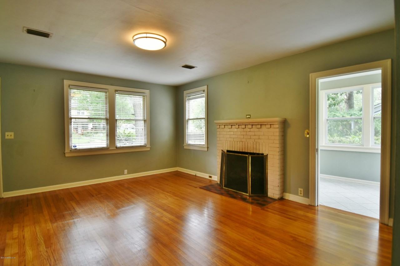 2929 Arapahoe Ave - Photo 5 of 25