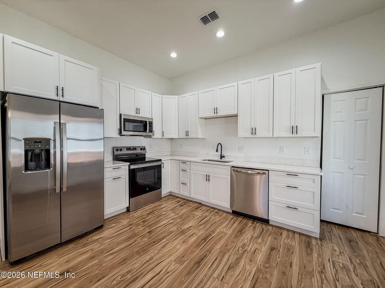 2589 Post St - Photo 6 of 19