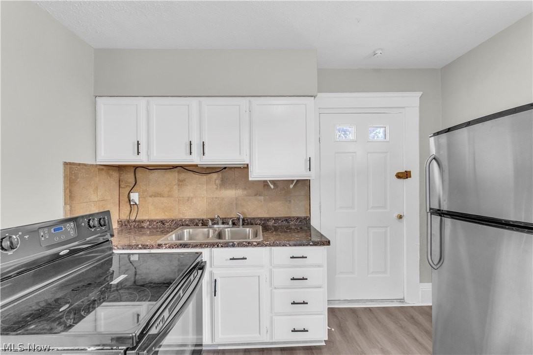 9720 Denison Ave Unit 2 - Photo 7 of 20