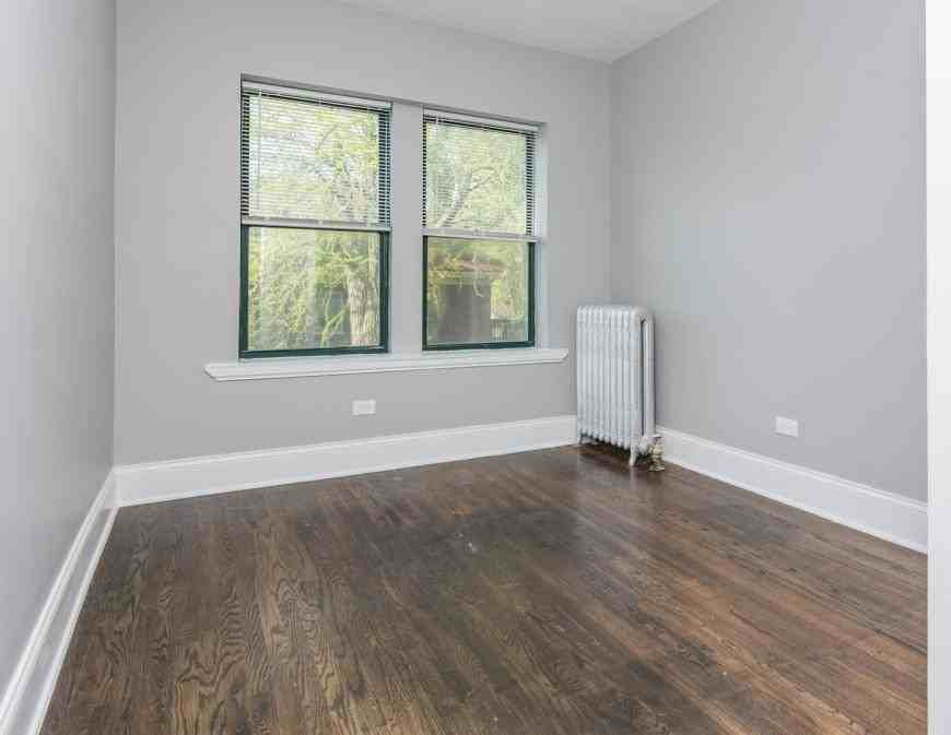 6709 S Cregier Ave - Photo 2 of 5