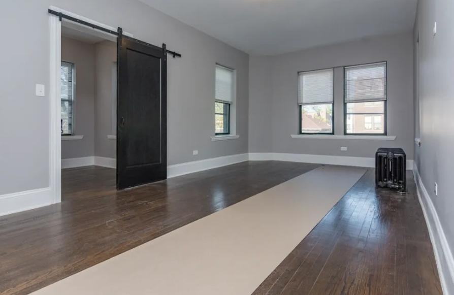 6711 S Cregier Ave - Photo 2 of 8