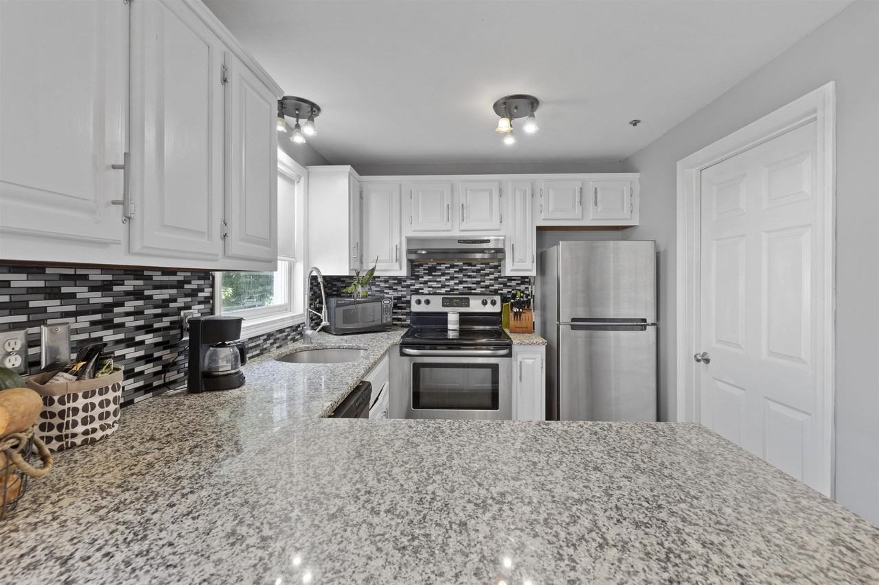 37 Fords Landing Dr - Photo 4 of 24