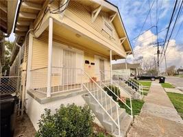 featured image of 7931 Olive St