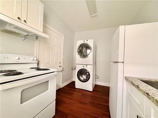 7931 Olive St - Photo 3 of 6