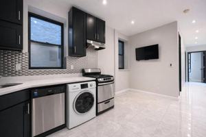 featured image of 961 Columbus Ave