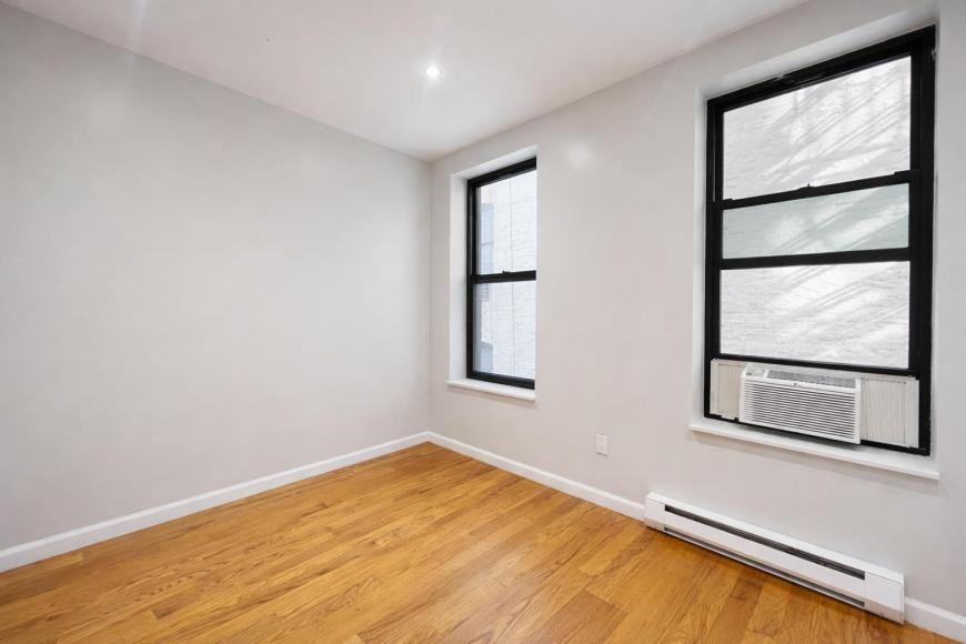 961 Columbus Ave - Photo 7 of 10