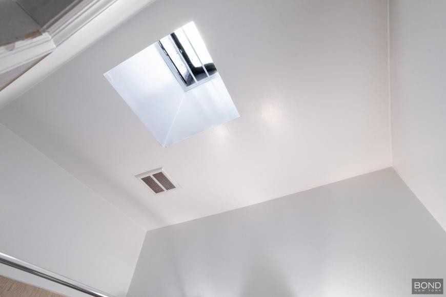 415 E 82nd St - Photo 6 of 6