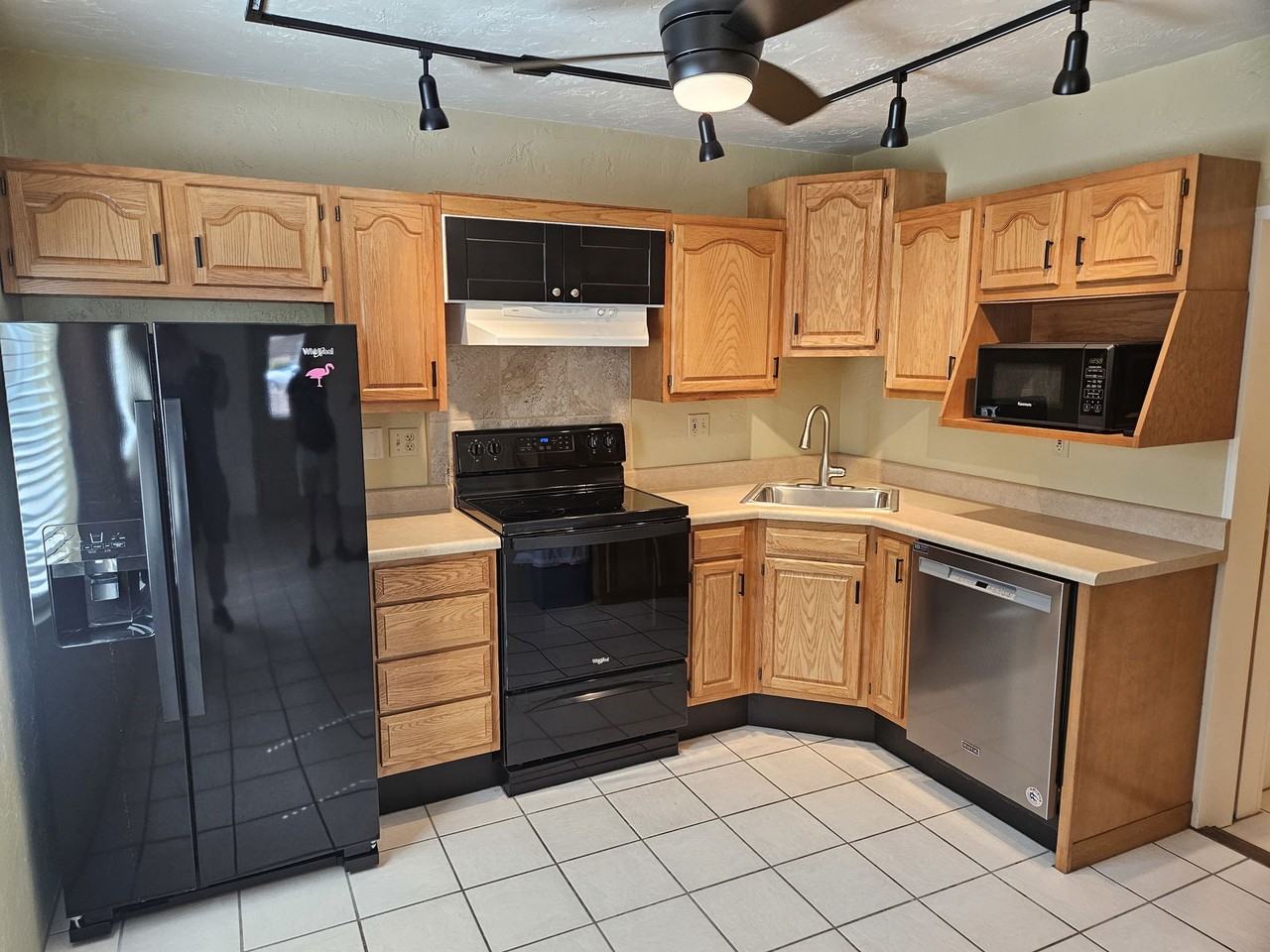 3038 N 34th St #1 - Photo 2 of 8