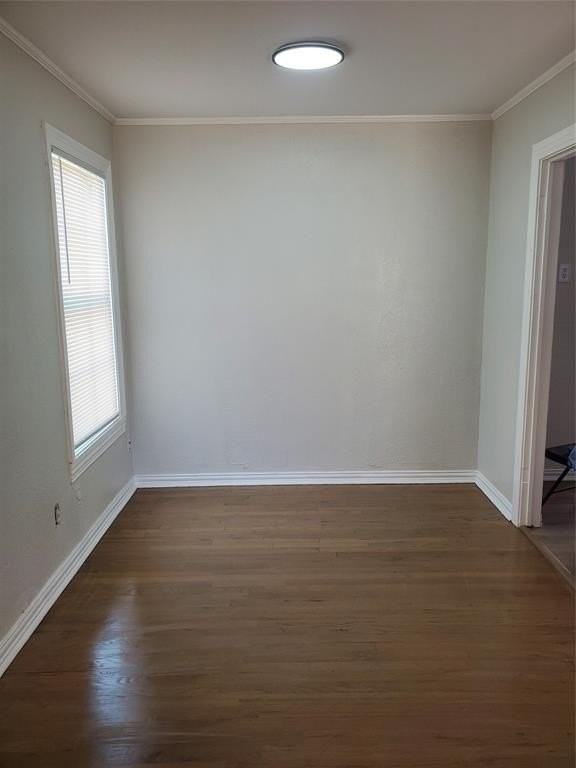 516 W Beach St - Photo 4 of 21