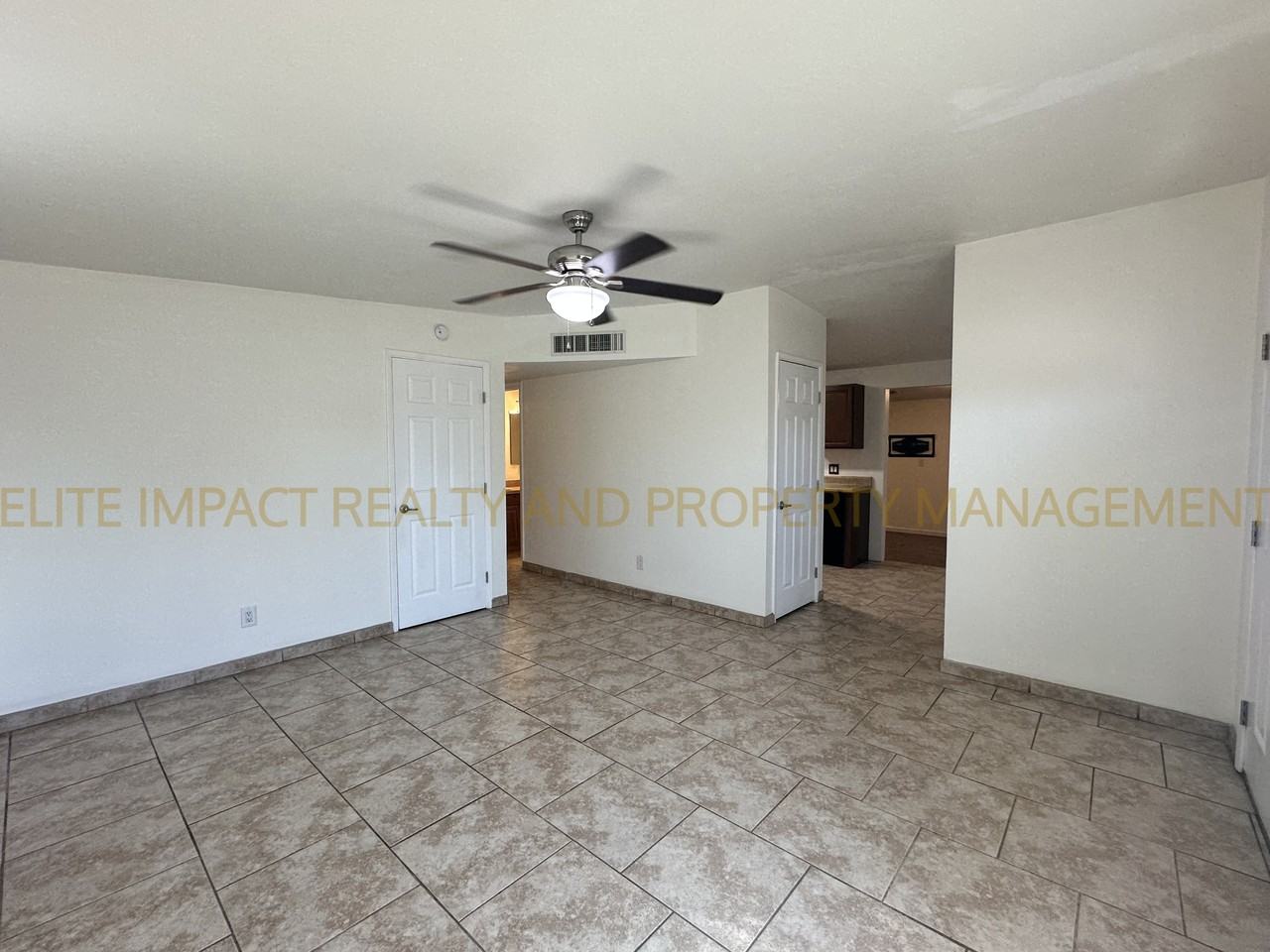 5223 E Lee St #1 - Photo 4 of 23