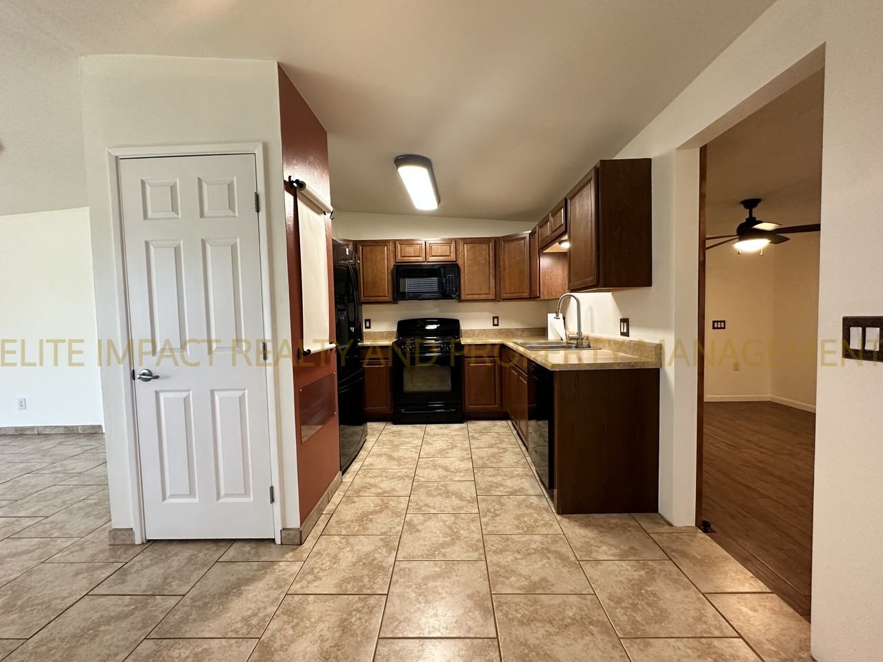 5223 E Lee St #1 - Photo 7 of 23