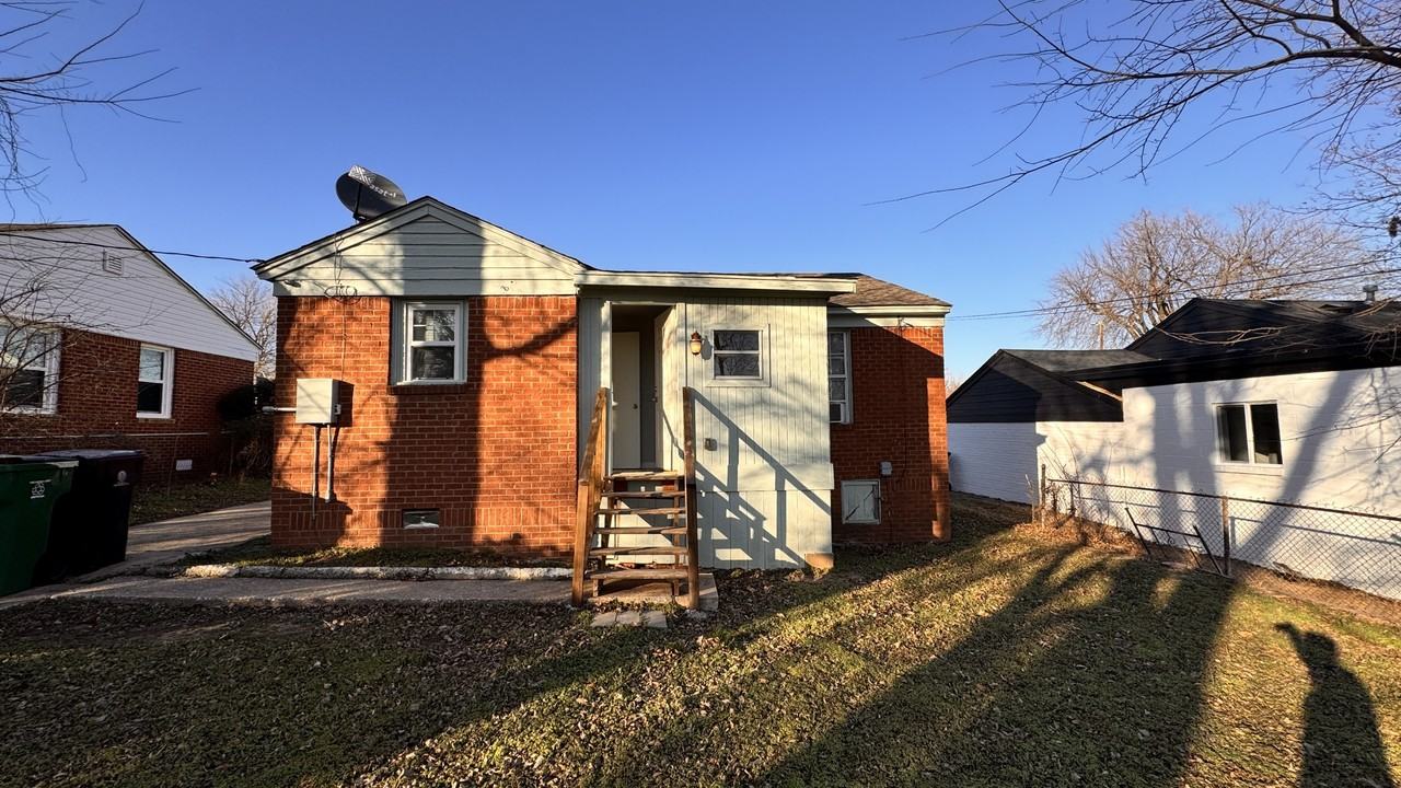 2620 Ne 19th St #1 - Photo 2 of 16