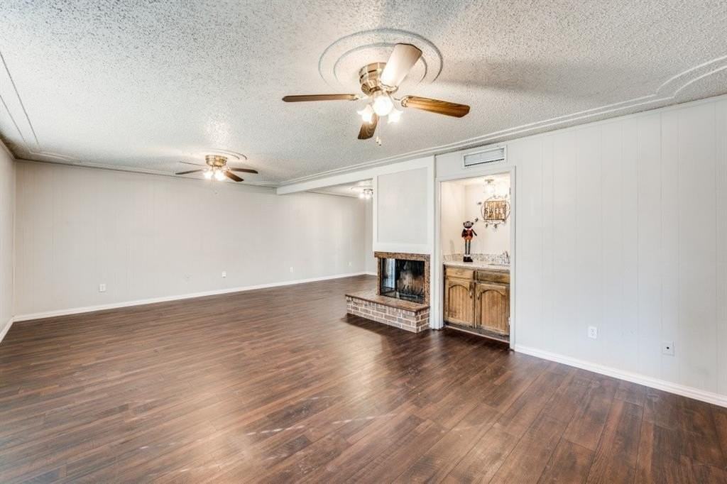 6917 Bennington Dr - Photo 2 of 12