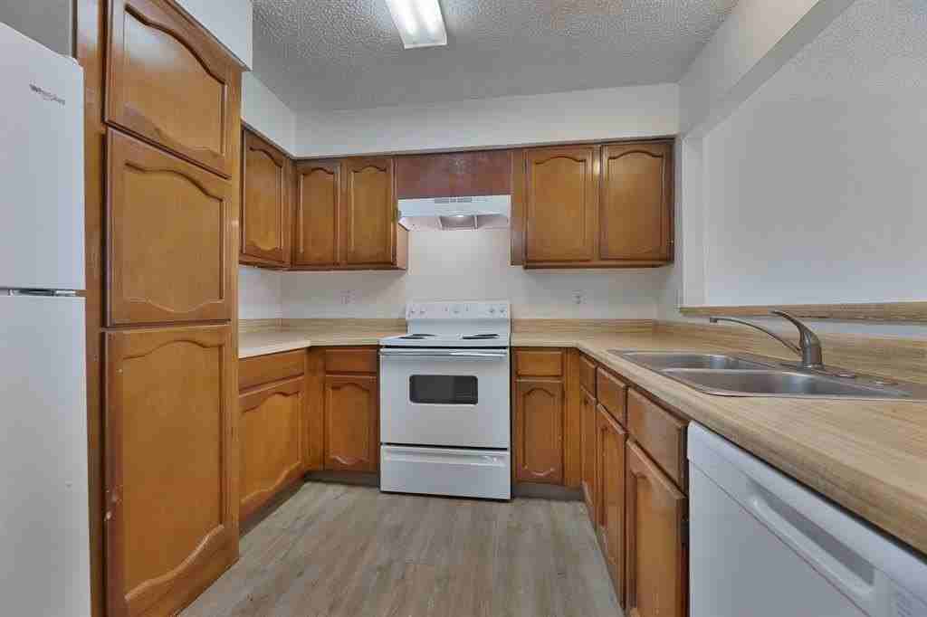 4534 Preston Trail Dr - Photo 6 of 22