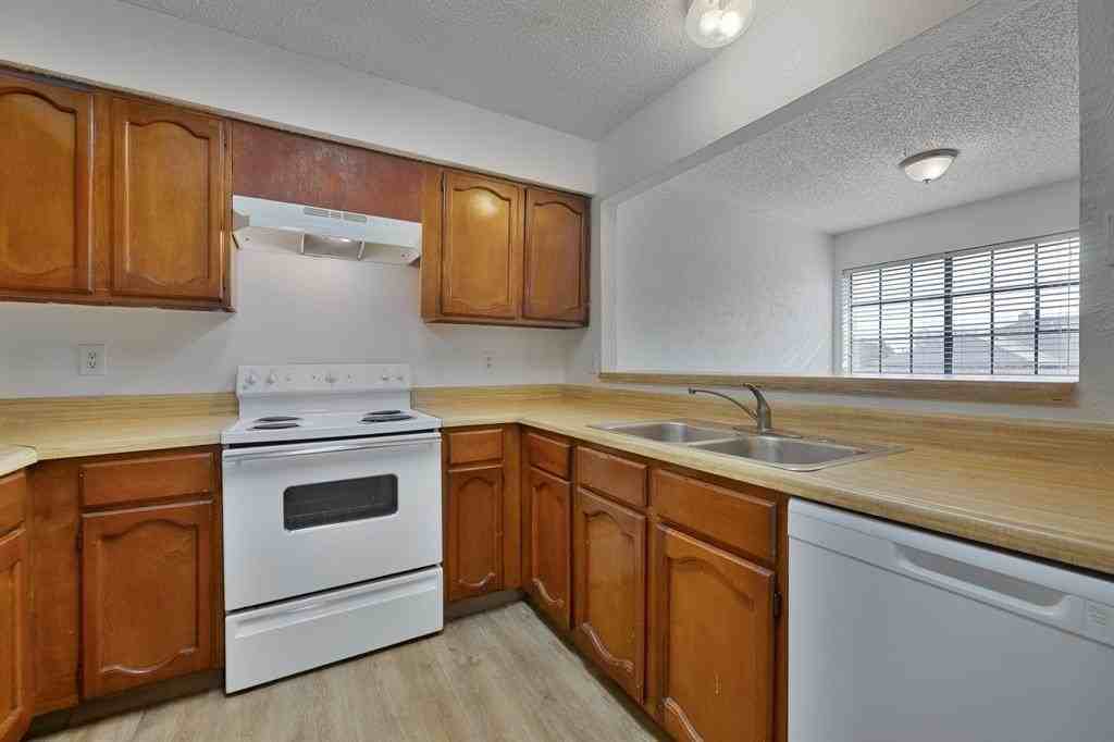 4534 Preston Trail Dr - Photo 7 of 22