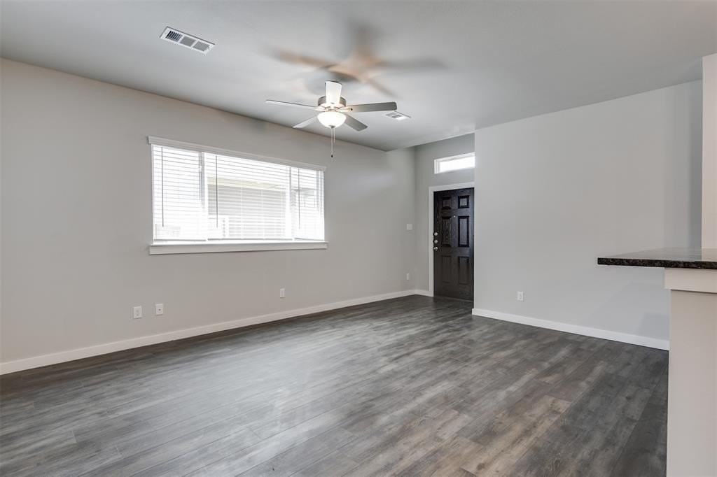 612 Wheatfield Dr - Photo 6 of 19