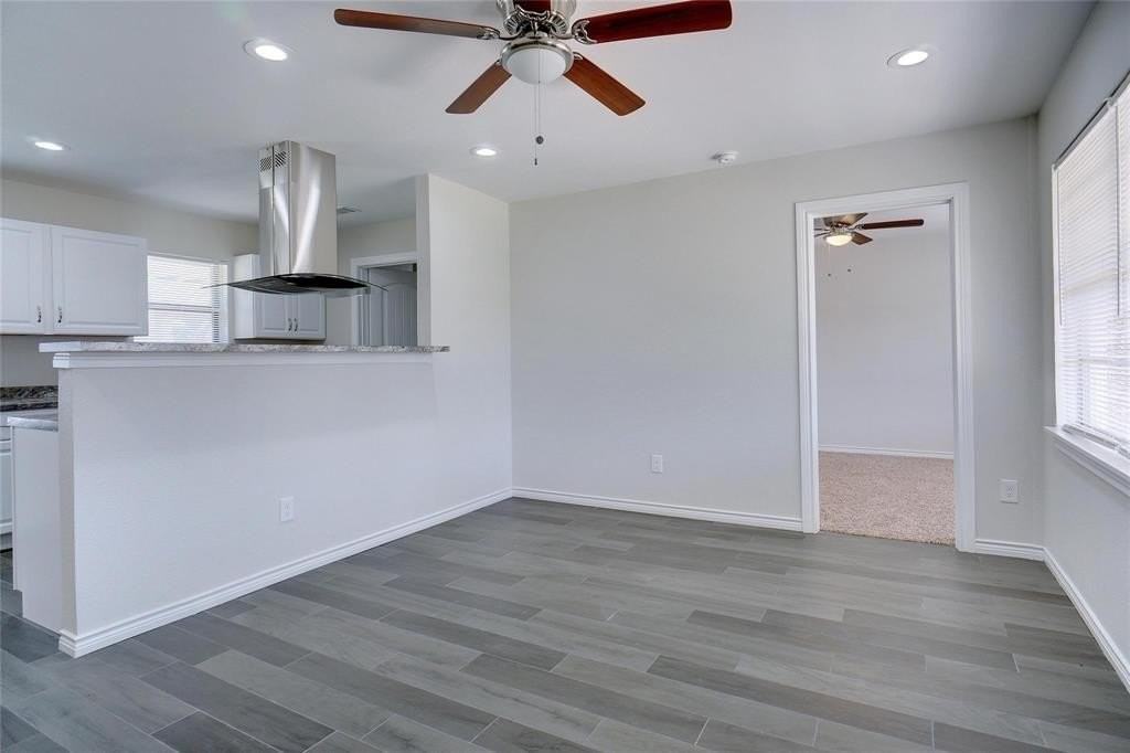 1201 E Park Dr - Photo 4 of 18