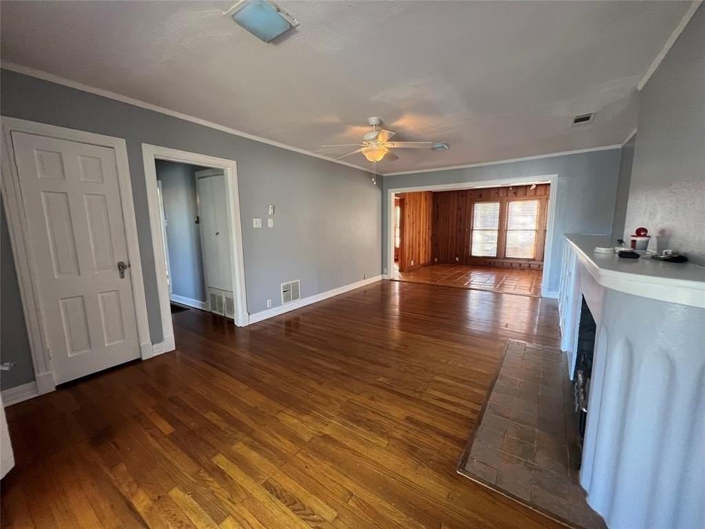 1315 Panhandle St - Photo 3 of 14