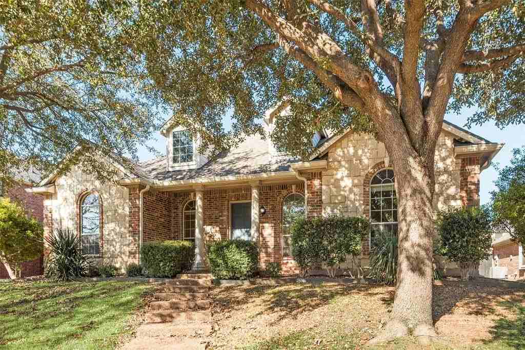 2314 Barret Dr - Photo 2 of 25