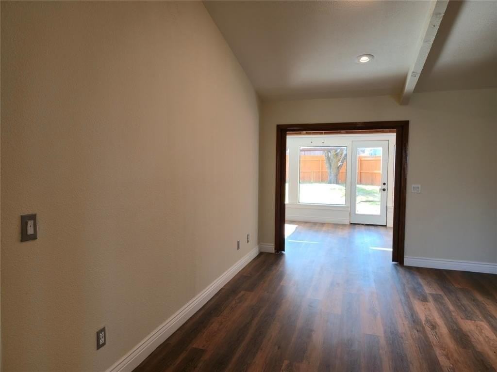 2021 Aliso Rd - Photo 5 of 33