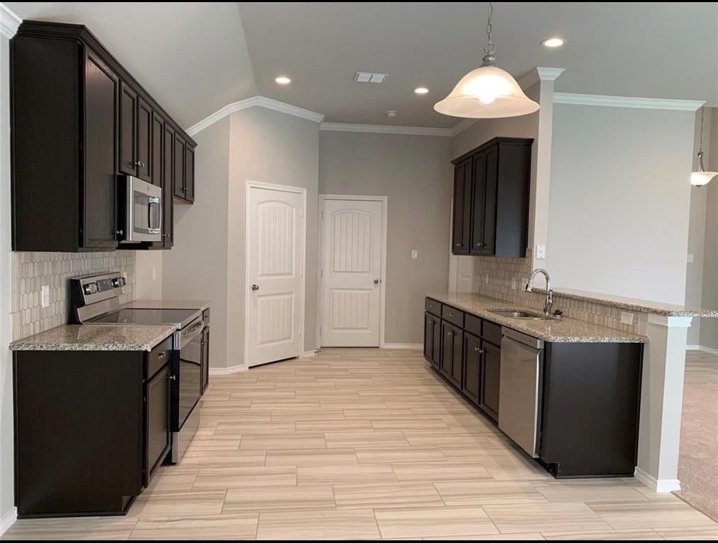 1921 Green Terrace Dr - Photo 6 of 21