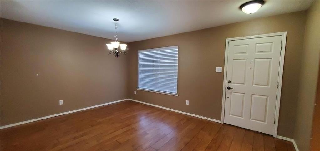 2244 Chapman Dr - Photo 4 of 17