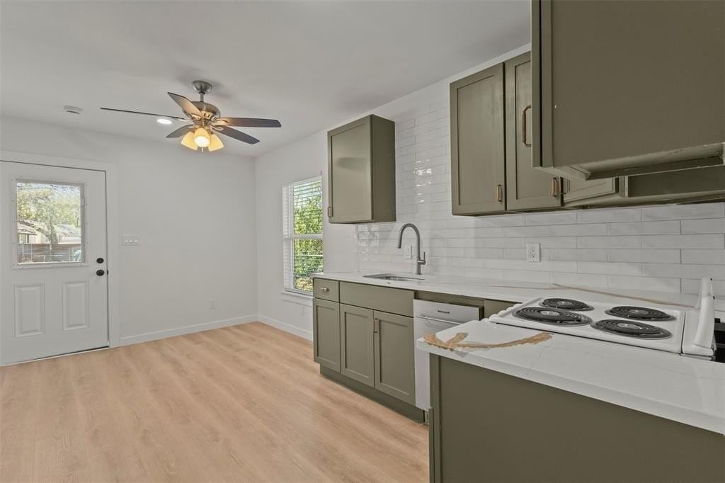 2409 Shropshire St #B - Photo 3 of 6