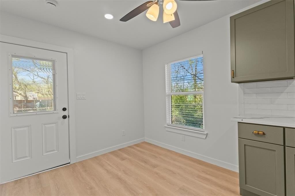 2409 Shropshire St #B - Photo 4 of 6