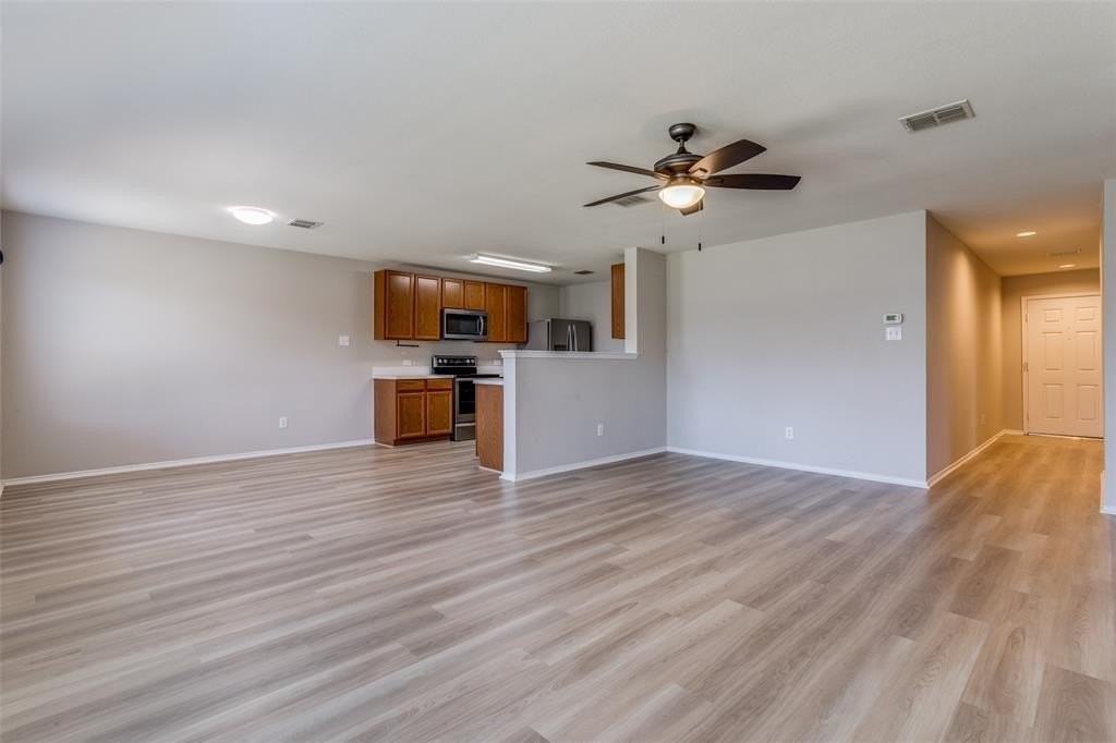 1122 Augustin Dr - Photo 3 of 12