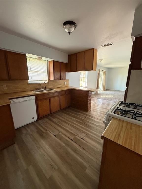 205 W Marshall St - Photo 5 of 11