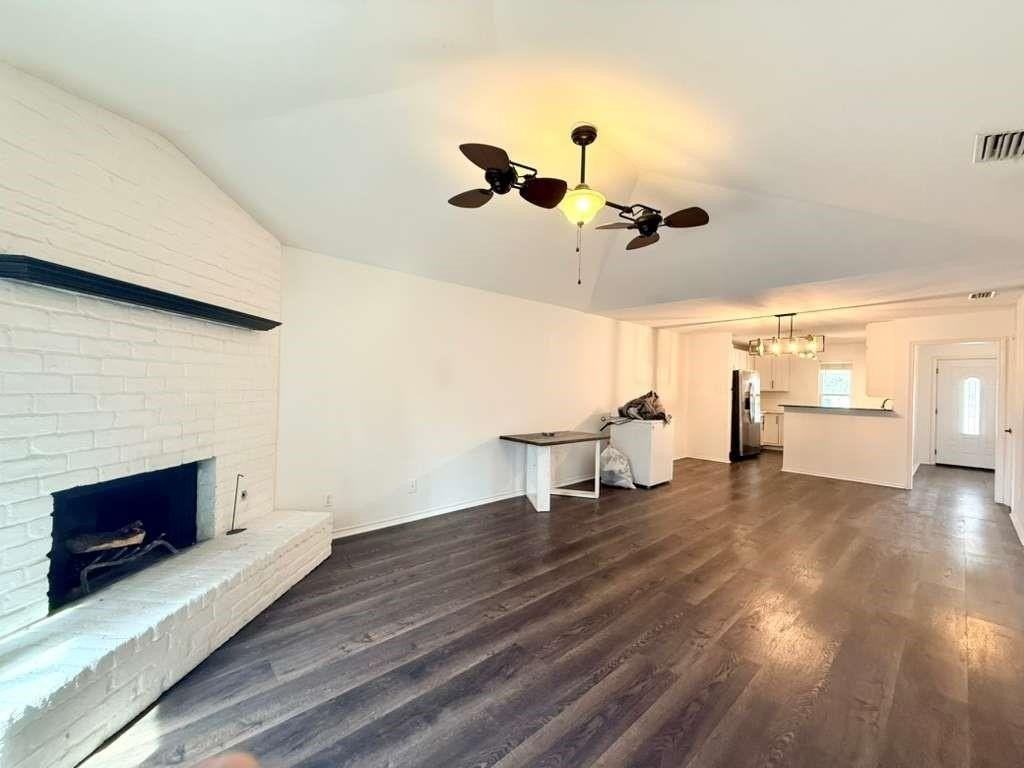 1805 Bristol Cv #1805 - Photo 5 of 17