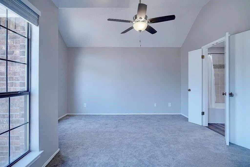 1400 Paintbrush St - Photo 7 of 13