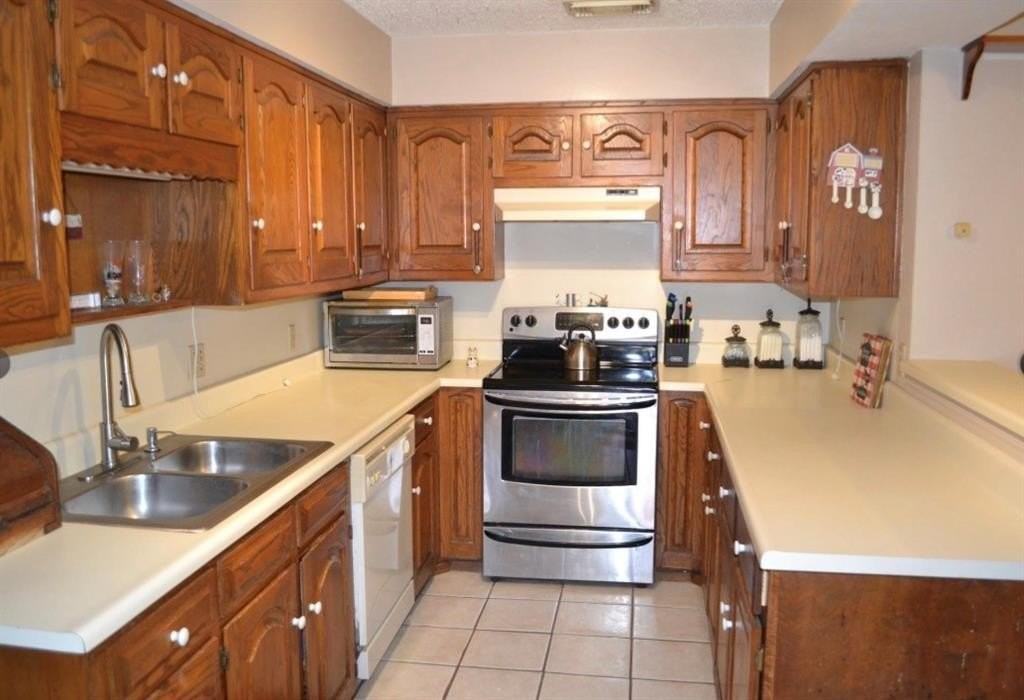 124 Juanita Ave - Photo 6 of 13