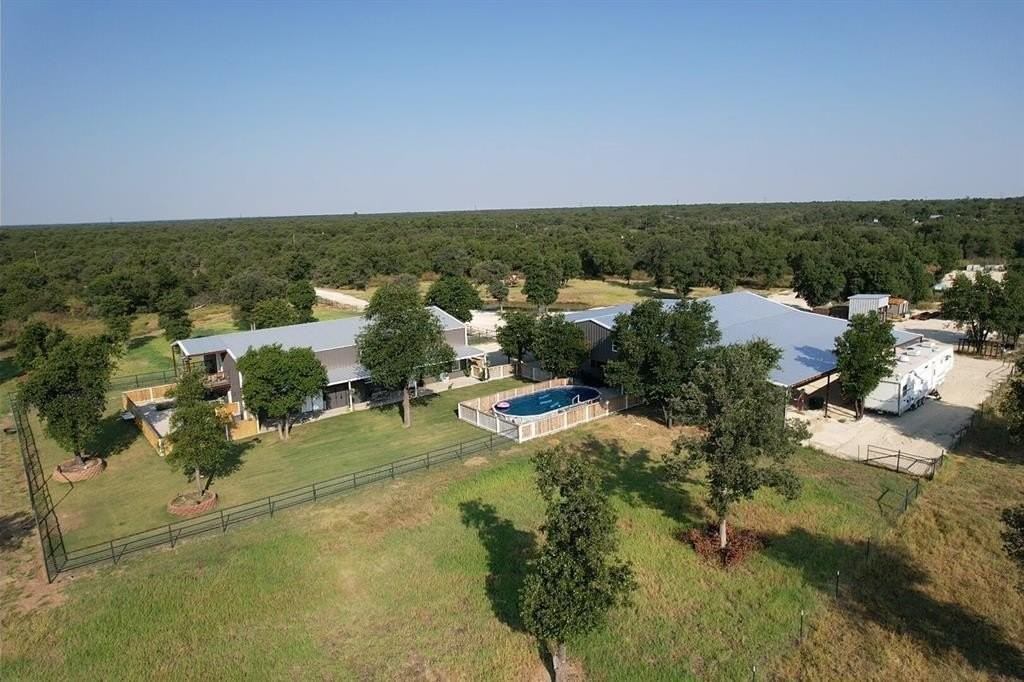 6722 705 - Photo 3 of 40