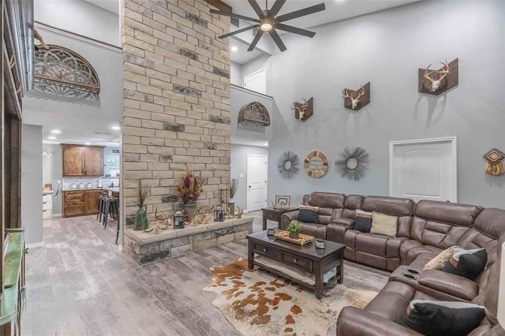 6722 705 - Photo 5 of 40