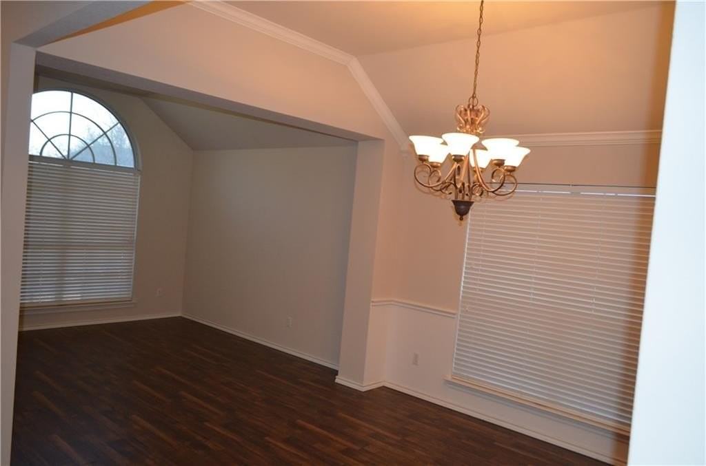 4725 Bristol Trace Trl - Photo 4 of 36