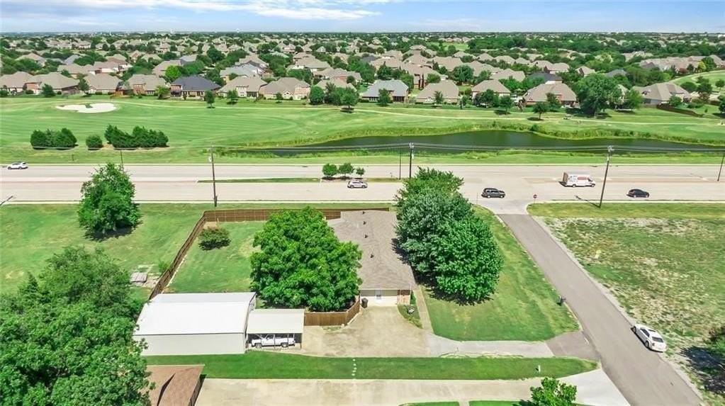 16024 Plum Ln - Photo 6 of 29